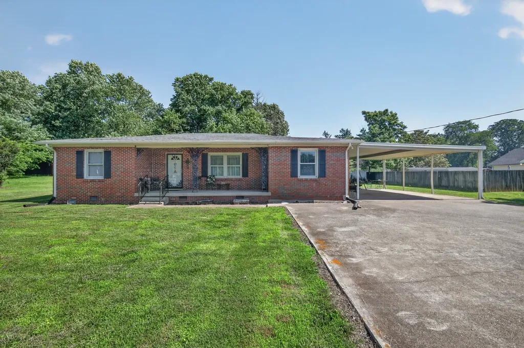 6614 3rd Street College Grove TN 37046