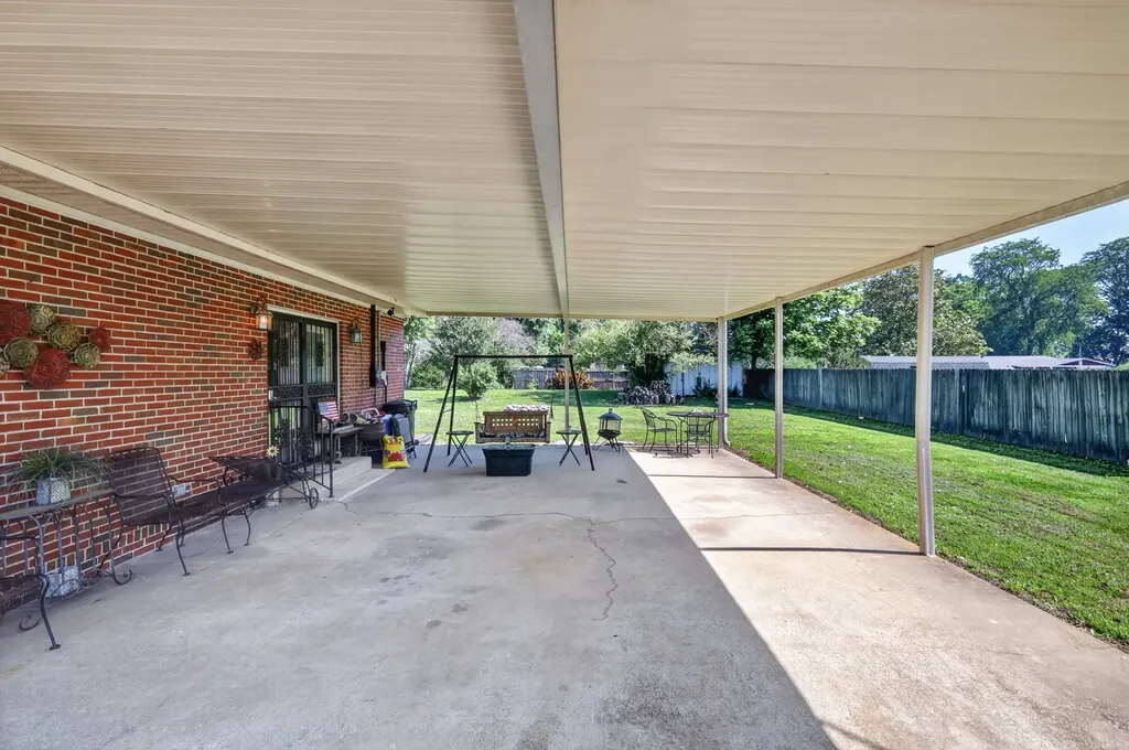 6614 3rd Street College Grove TN 37046