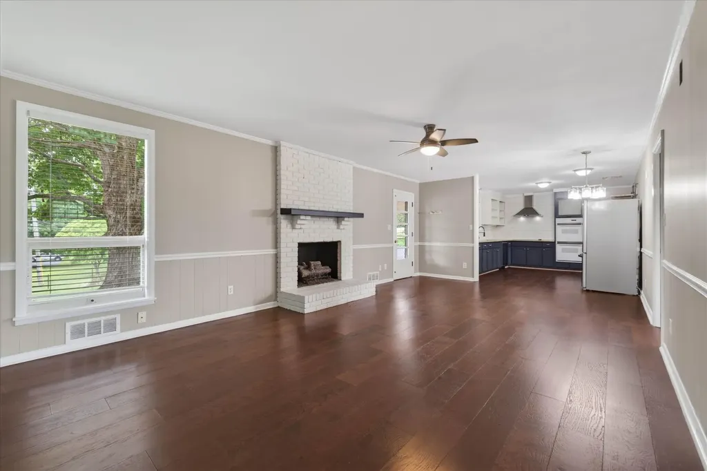 306 Locust Road Clarksville TN 37043
