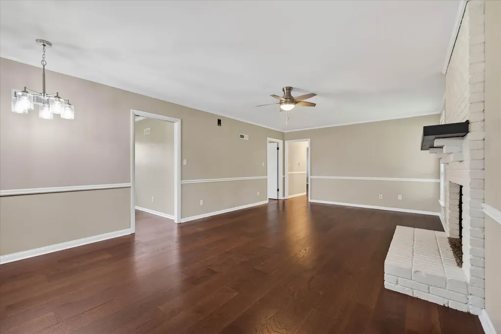 306 Locust Road Clarksville TN 37043