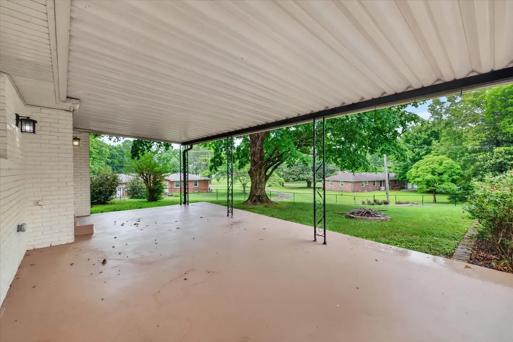 306 Locust Road Clarksville TN 37043