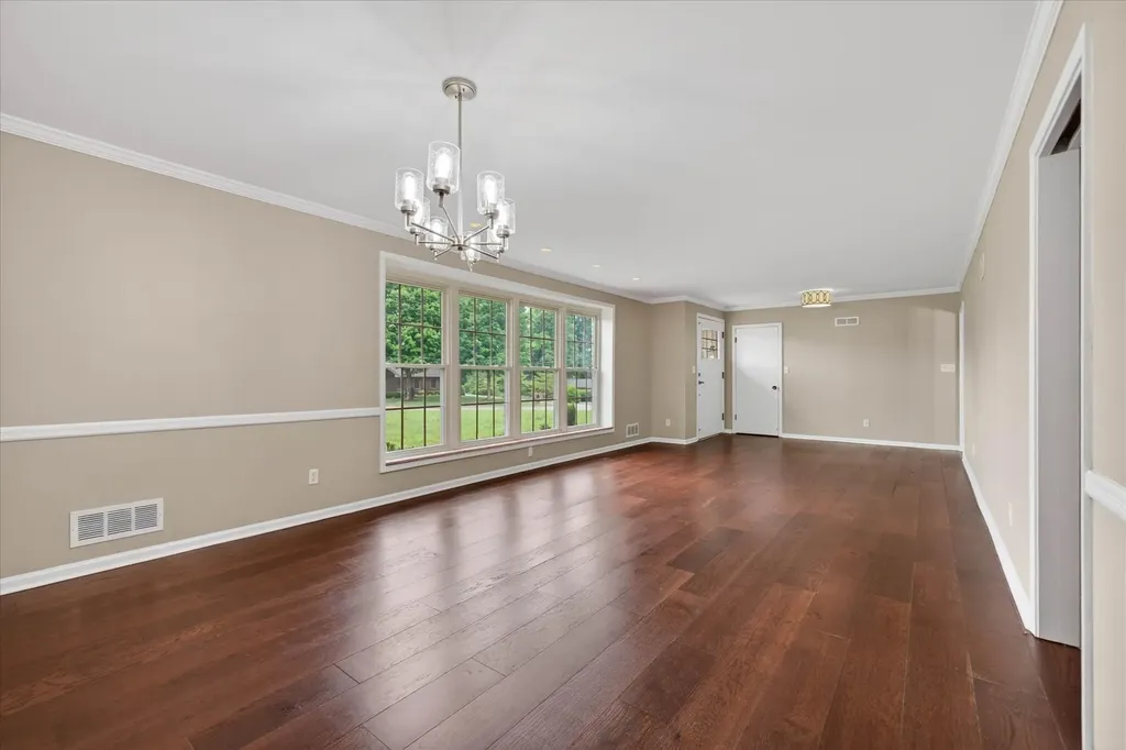 306 Locust Road Clarksville TN 37043