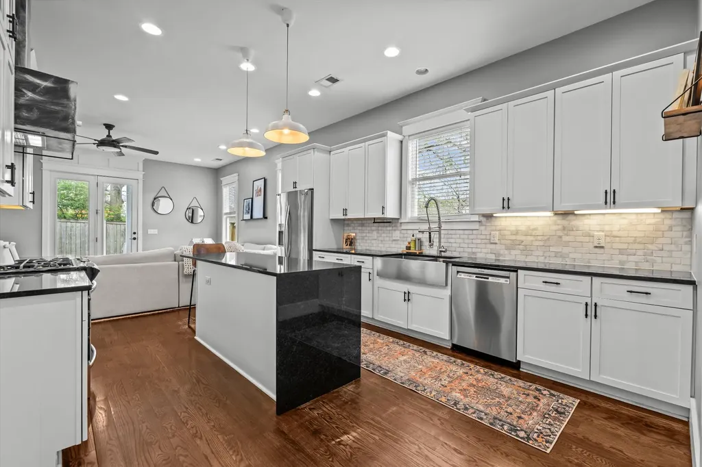 1030 Burchwood Avenue Nashville TN 37216