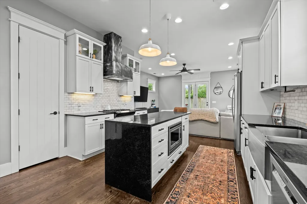 1030 Burchwood Avenue Nashville TN 37216