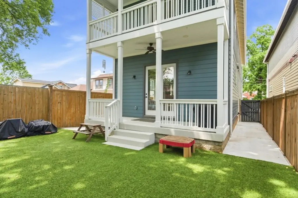 1030 Burchwood Avenue Nashville TN 37216