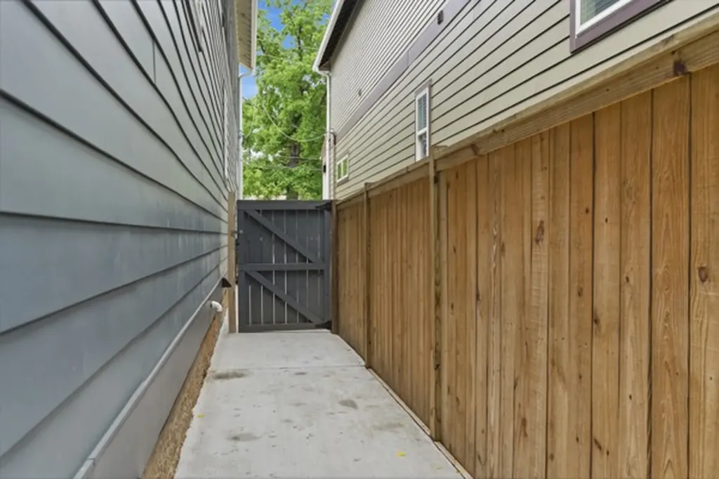 1030 Burchwood Avenue Nashville TN 37216