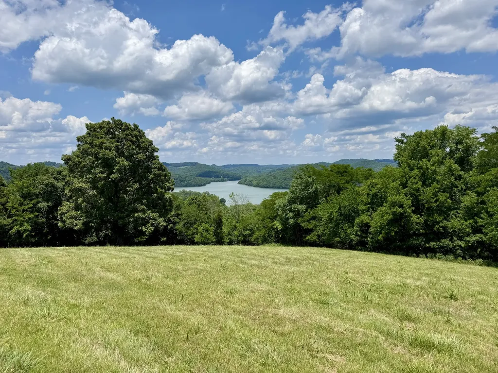 40 Mahan Lane Elmwood TN 38560