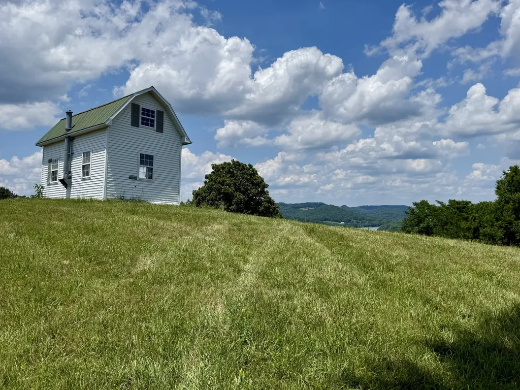 40 Mahan Lane Elmwood TN 38560