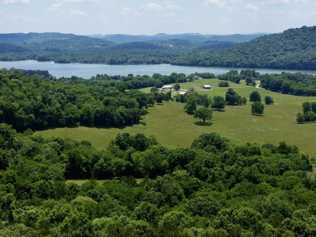 40 Mahan Lane Elmwood TN 38560