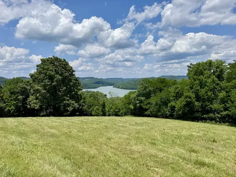 40 Mahan Lane Elmwood TN 38560