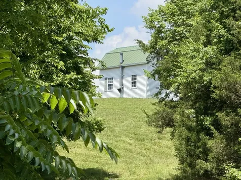 40 Mahan Lane Elmwood TN 38560