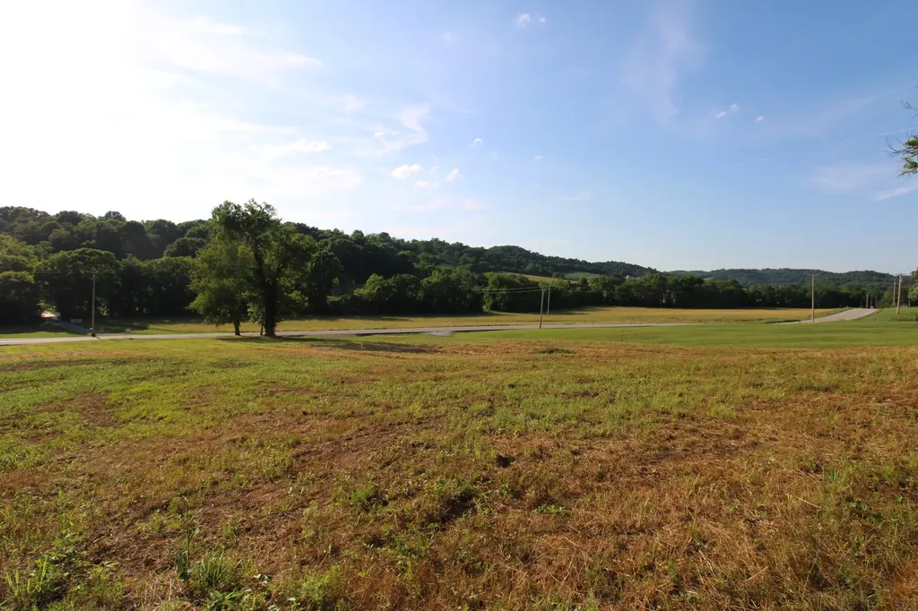 0 Highway 141 N Hartsville TN 37074