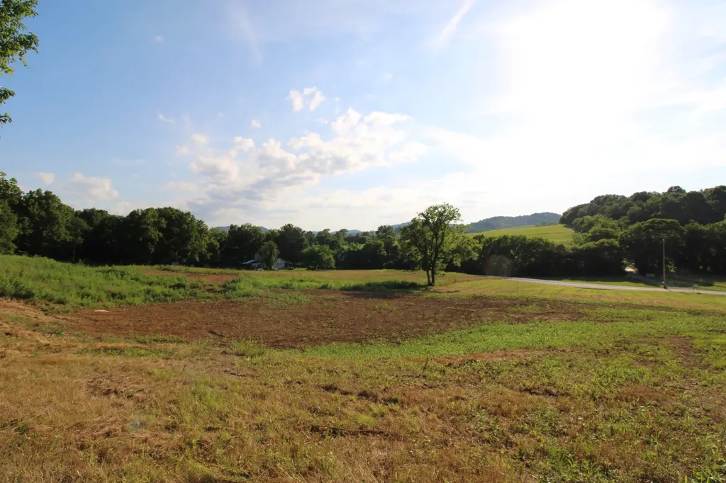 0 Highway 141 N Hartsville TN 37074