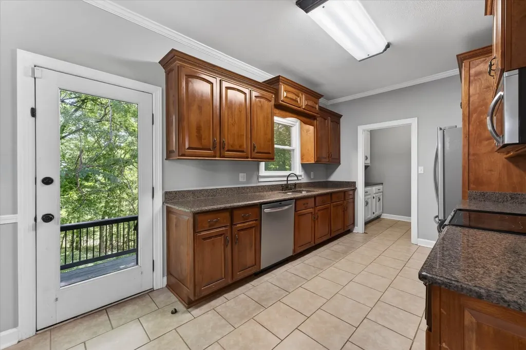 2200 Springlot Road Clarksville TN 37043