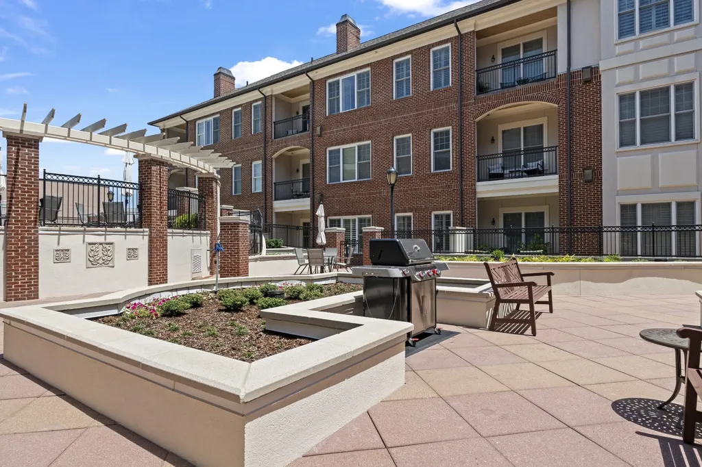 4120 Ridgefield Drive Nashville TN 37205