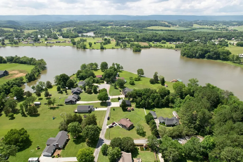 244 Sunset Estates Drive Dayton TN 37321