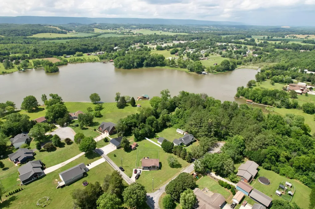 244 Sunset Estates Drive Dayton TN 37321