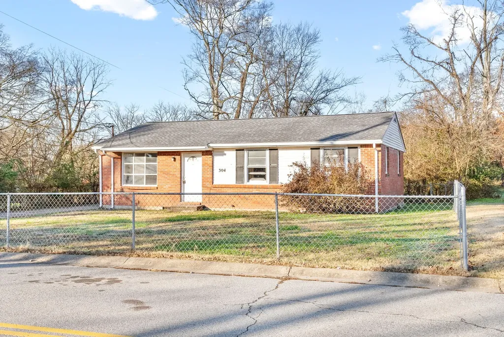 304 Walker Street Clarksville TN 37042
