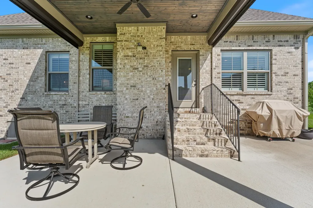 1016 Gadwall Lane Spring Hill TN 37174