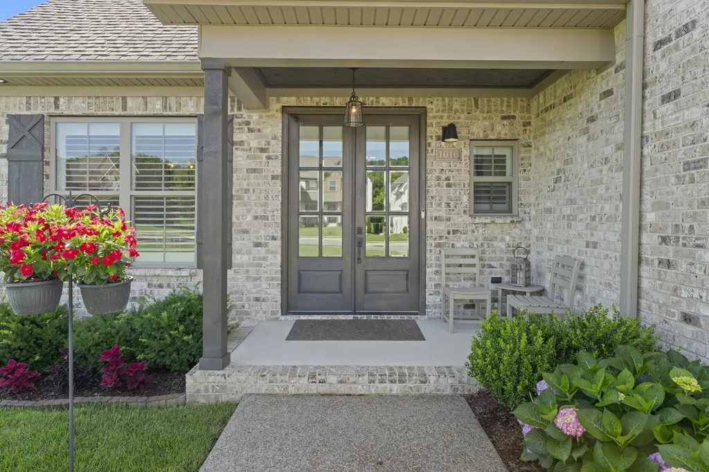 1016 Gadwall Lane Spring Hill TN 37174