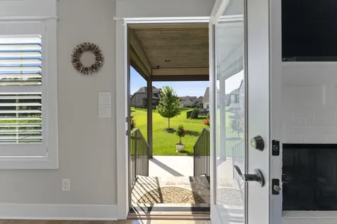 1016 Gadwall Lane Spring Hill TN 37174