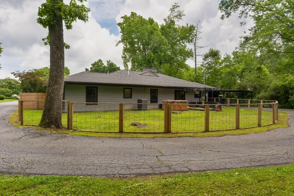 4020 Wade Drive Chattanooga TN 37412