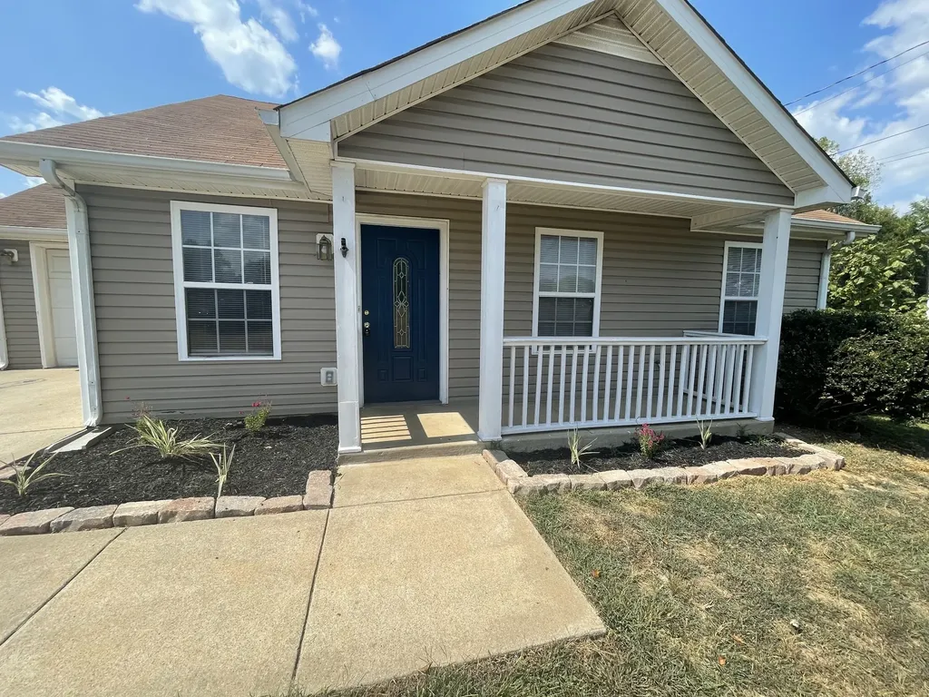 1031 Mcclardy Road Clarksville TN 37042