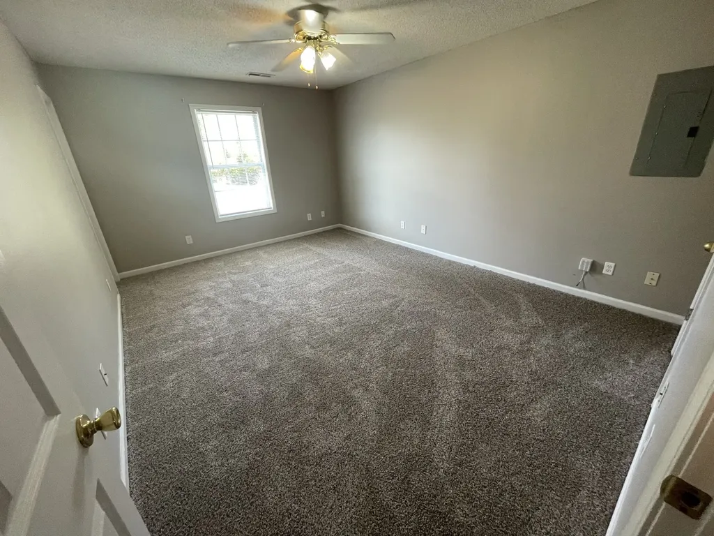 1031 Mcclardy Road Clarksville TN 37042