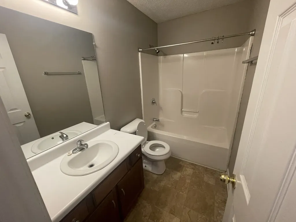 1031 Mcclardy Road Clarksville TN 37042