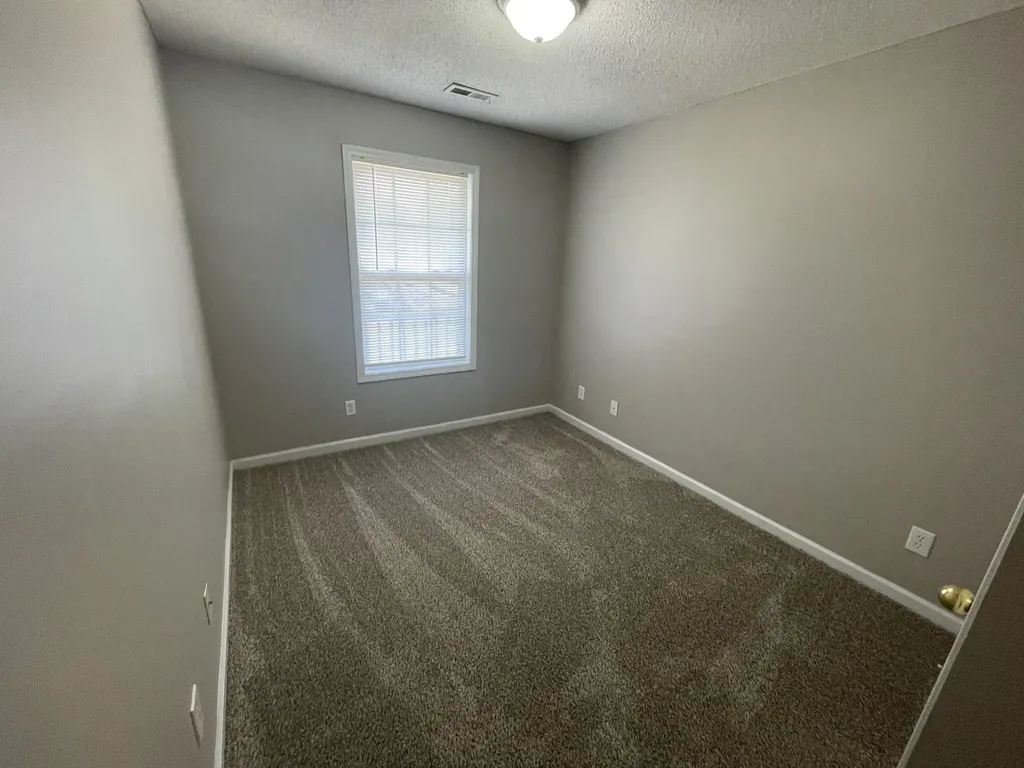 1031 Mcclardy Road Clarksville TN 37042