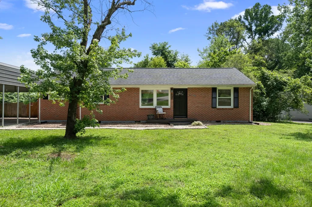201 Pleasant Drive Columbia TN 38401
