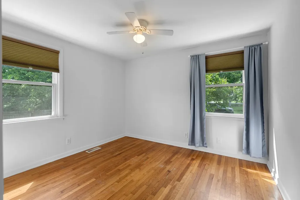 201 Pleasant Drive Columbia TN 38401