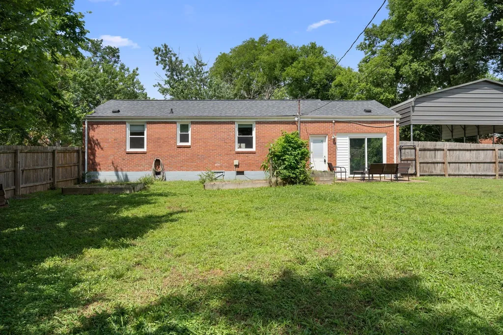 201 Pleasant Drive Columbia TN 38401