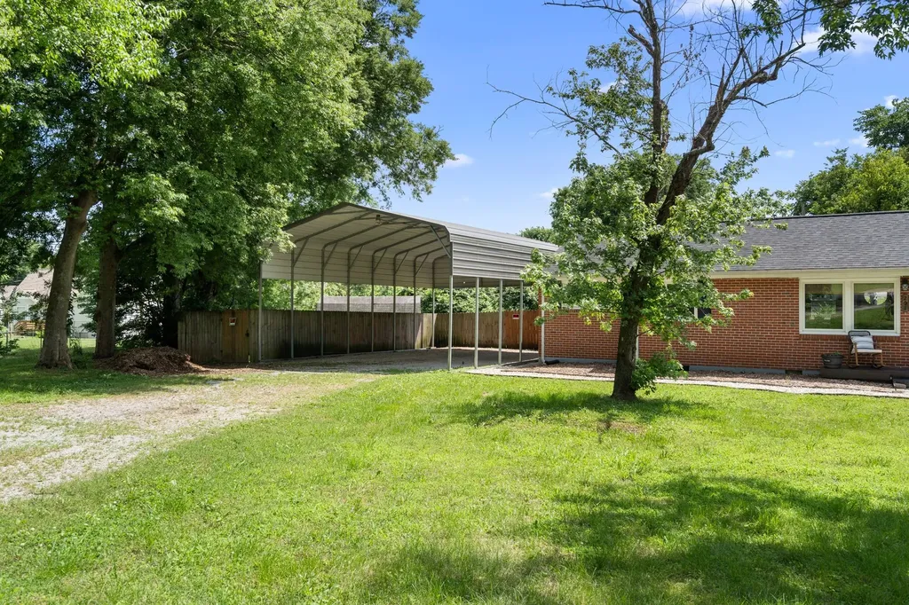 201 Pleasant Drive Columbia TN 38401