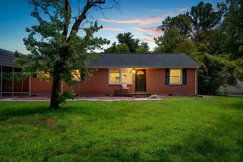 201 Pleasant Drive Columbia TN 38401