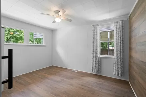 201 Pleasant Drive Columbia TN 38401