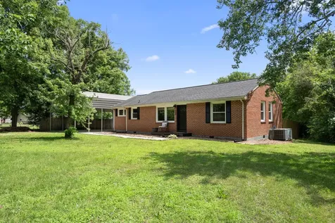 201 Pleasant Drive Columbia TN 38401