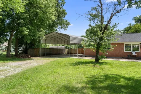 201 Pleasant Drive Columbia TN 38401