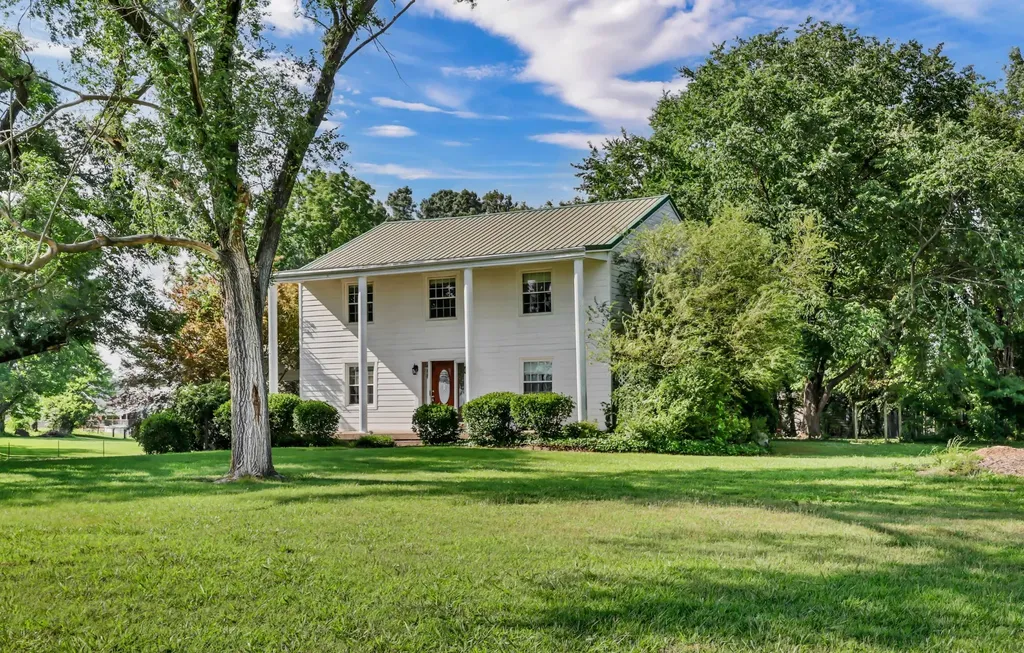 3675 Sango Road Clarksville TN 37043