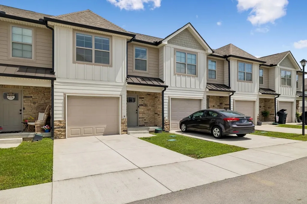251 Signature Place Lebanon TN 37087
