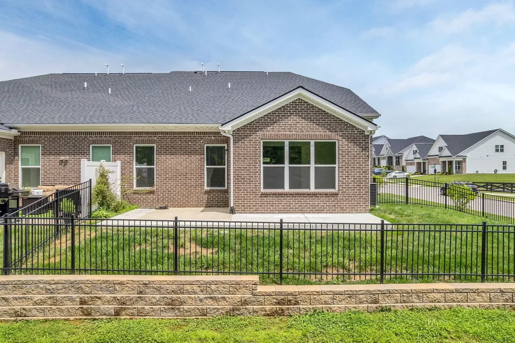 1451 Autumn Leaf Lane Mount Juliet TN 37122