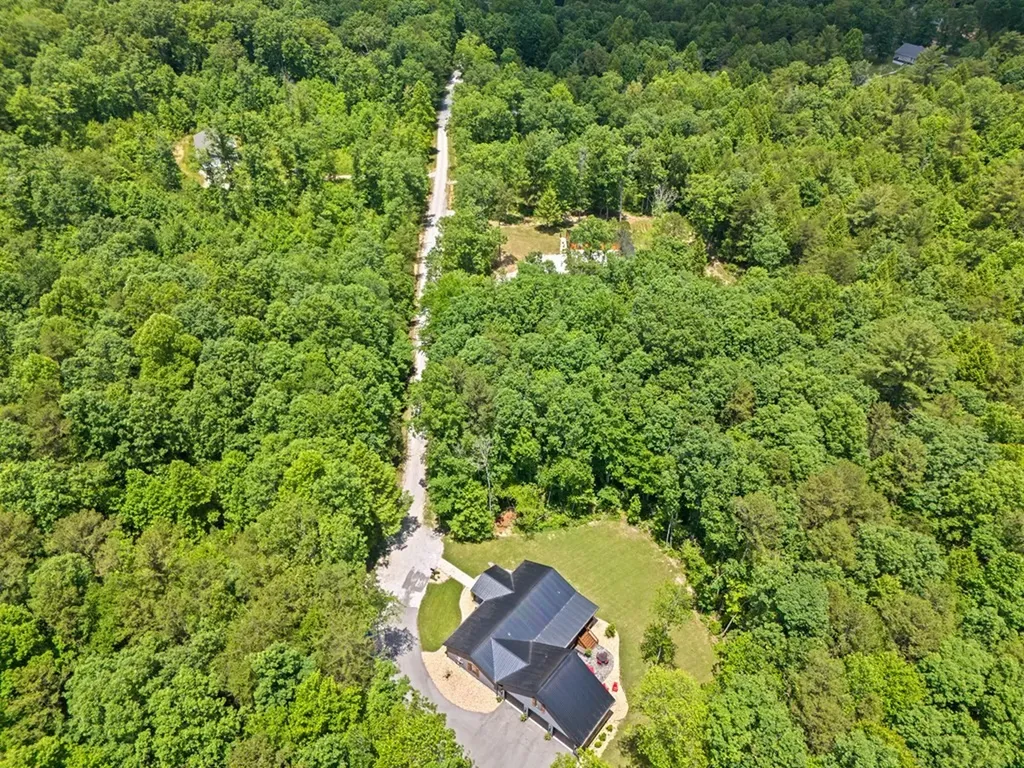129 Long Branch Court Jamestown TN 38556