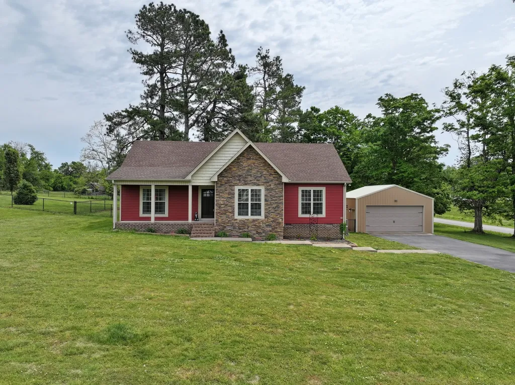 12 Haven Way Westmoreland TN 37186