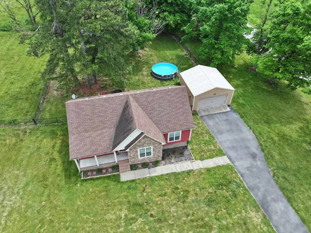 12 Haven Way Westmoreland TN 37186