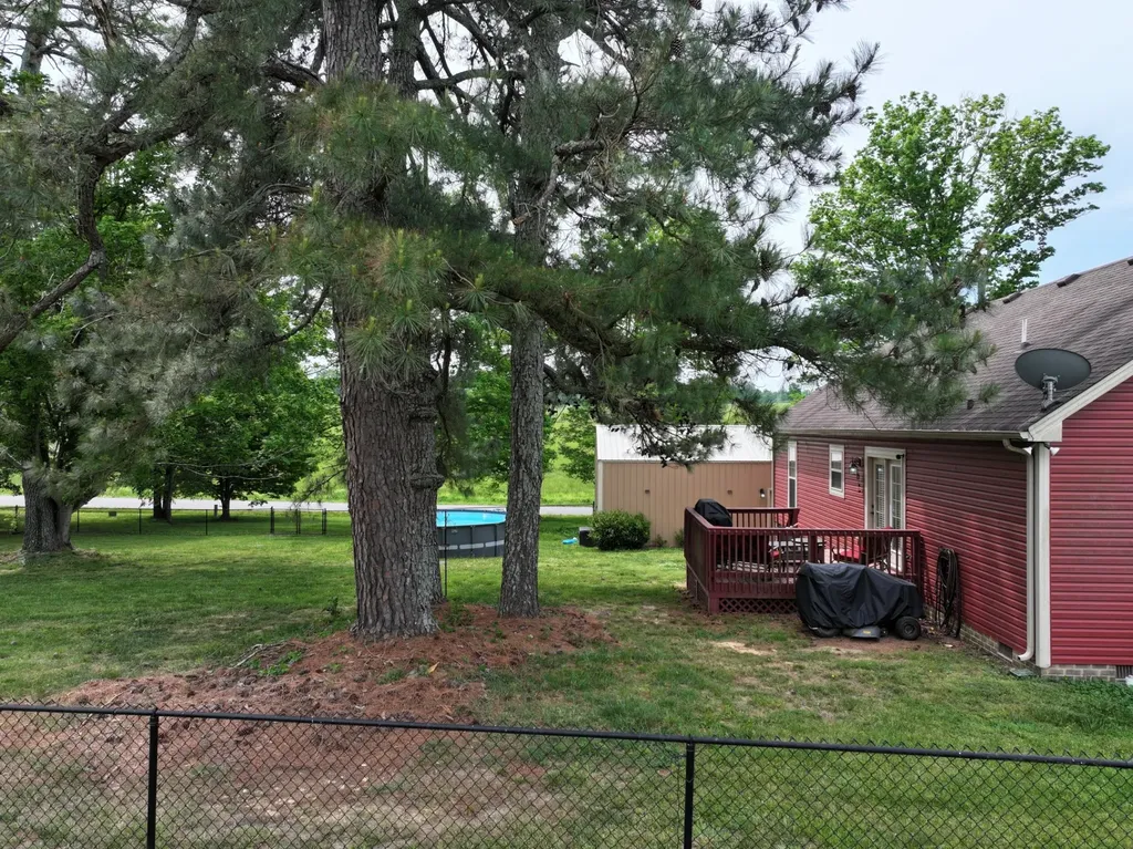 12 Haven Way Westmoreland TN 37186