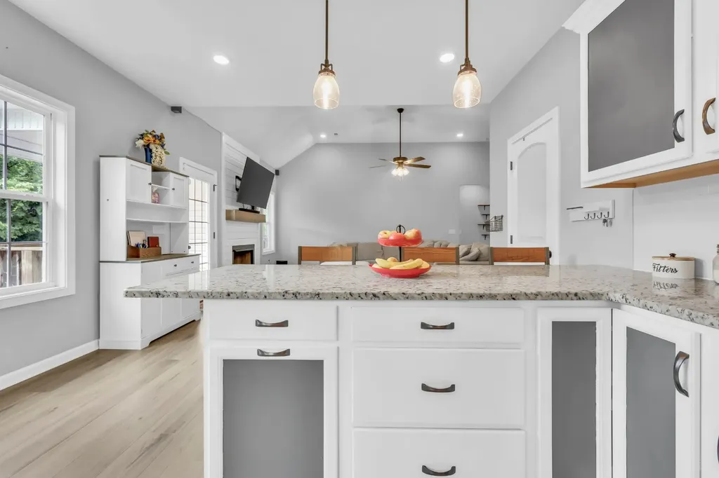 4980 Shiloh Bridge Road Cumberland Furnace TN 37051