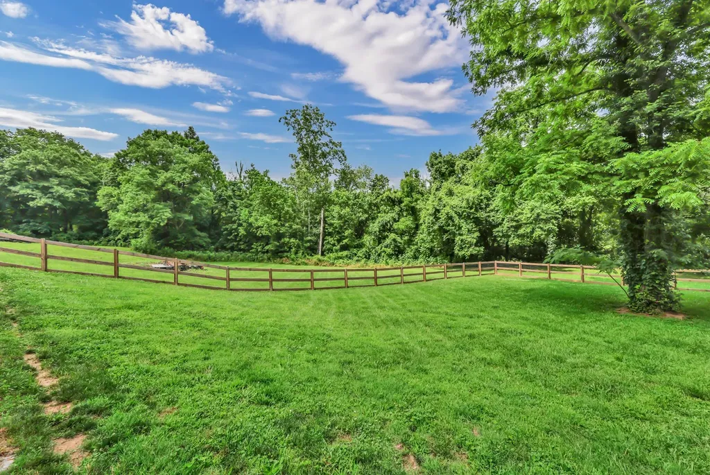 4980 Shiloh Bridge Road Cumberland Furnace TN 37051