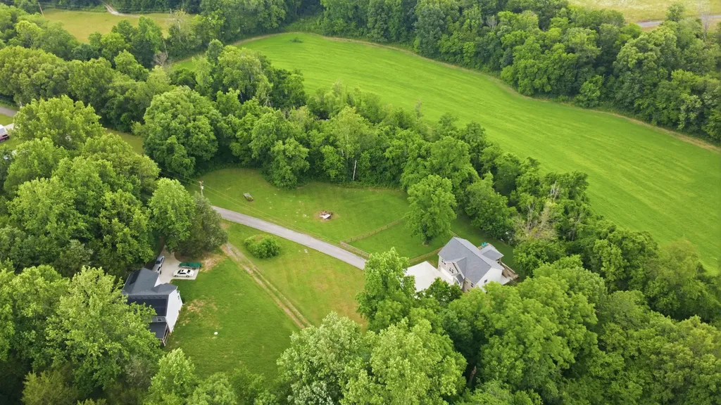 4980 Shiloh Bridge Road Cumberland Furnace TN 37051