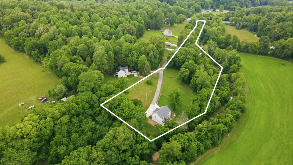 4980 Shiloh Bridge Road Cumberland Furnace TN 37051