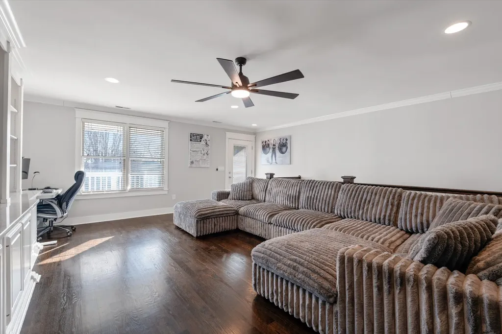 4802 Illinois Avenue Nashville TN 37209